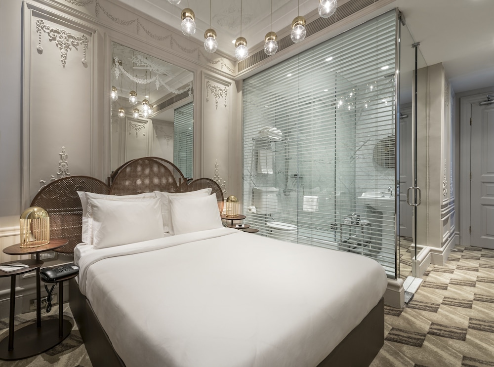 Deluxe Bosphorus Suite, Partial Sea View