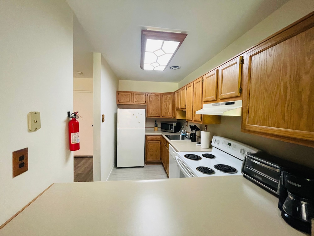 Fully Furnished 1BR Near Mossrehab, Billede 15