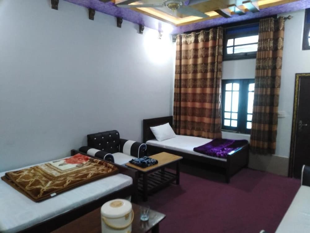 Deluxe Double or Twin Room photo 1