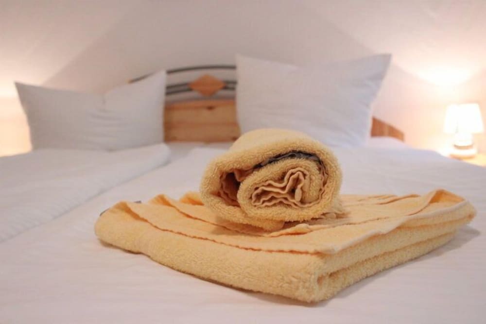 Economy Double Room photo 3