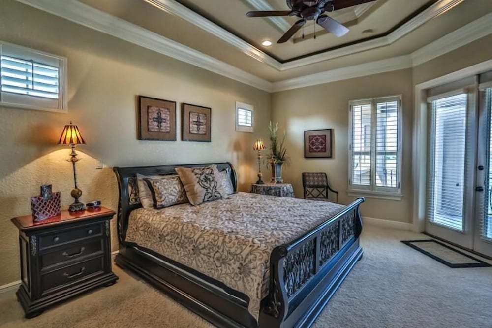 House, 4 Bedrooms, Sea Facing