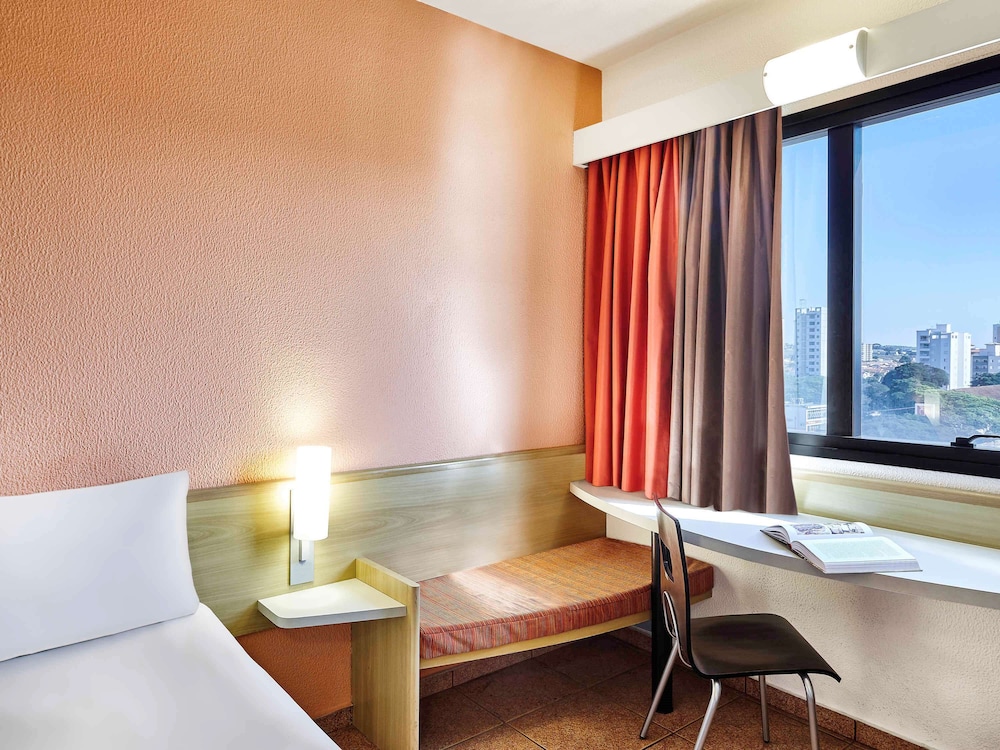 Room, Multiple Beds photo 3