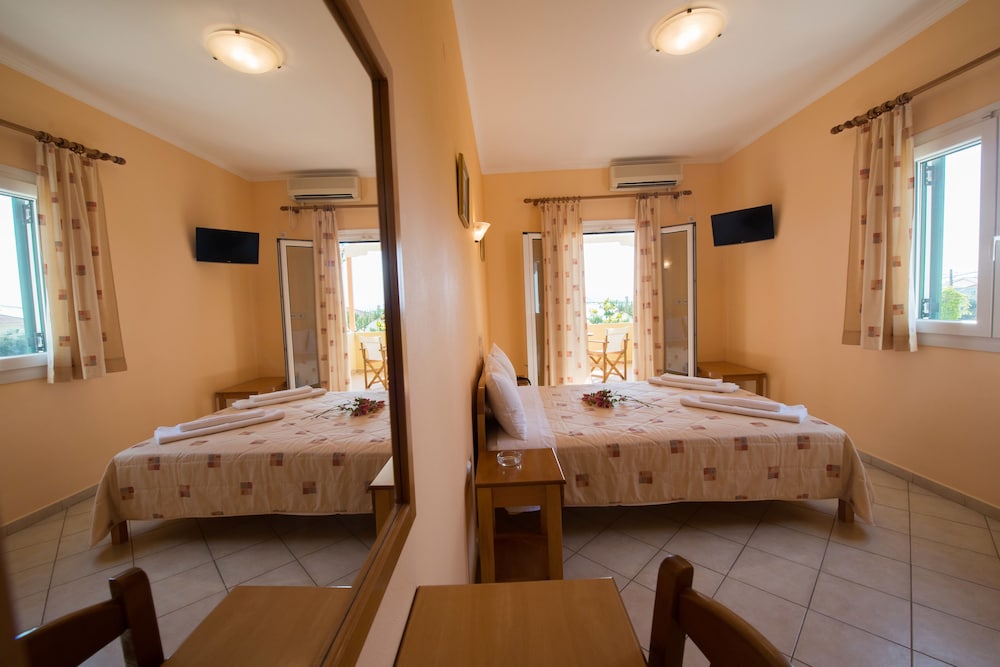 Twin Room, Sea View photo 3