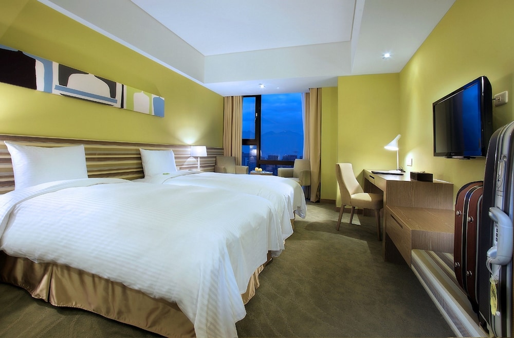 Standard Twin Room, 1 Bedroom (Extended Stay - No Daily Cleaning)