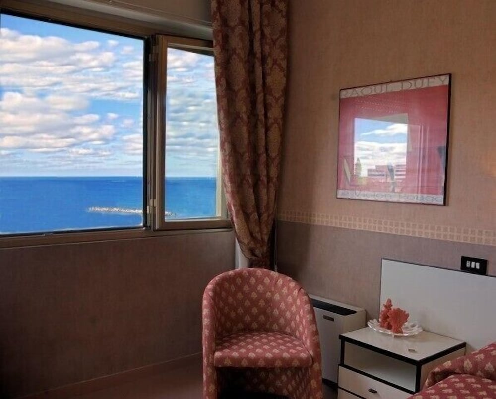 Double Room, 1 Double or 2 Twin Beds, Sea View photo 1