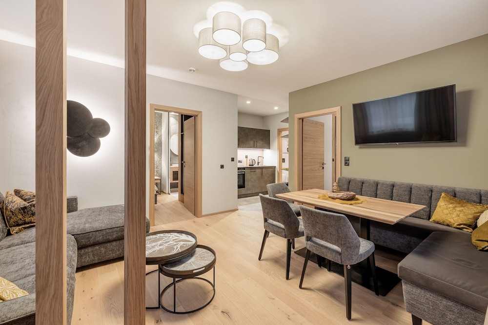 Family Apartment photo 1