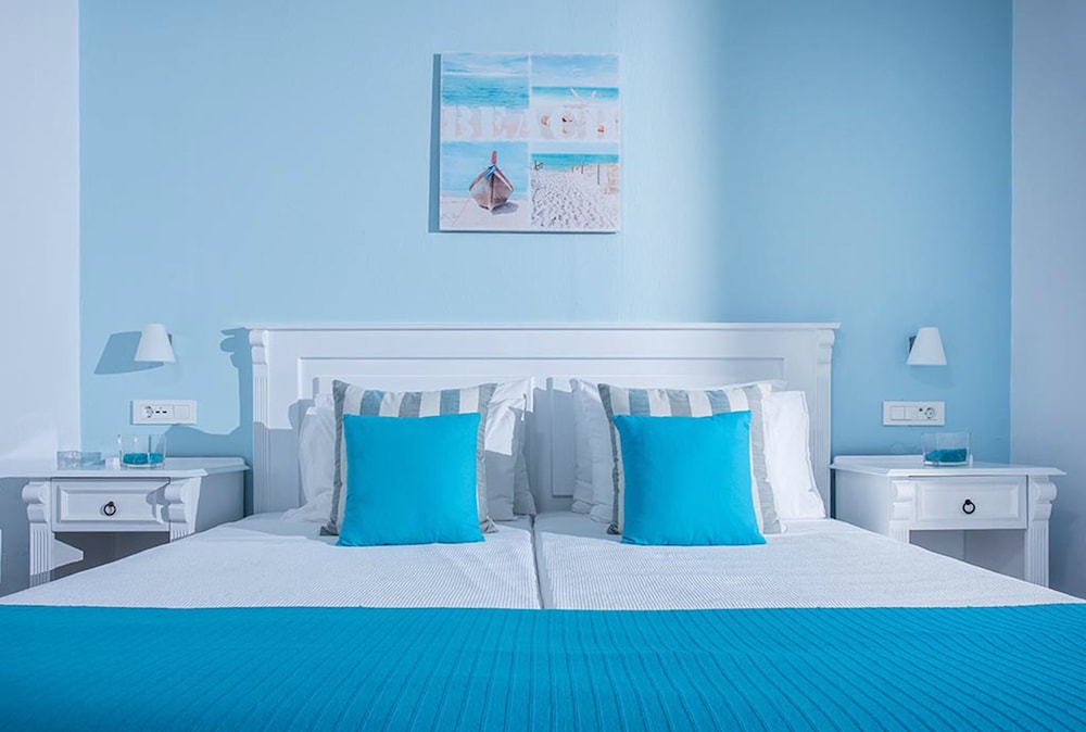 Double Room, Pool Access, Ground Floor photo 2
