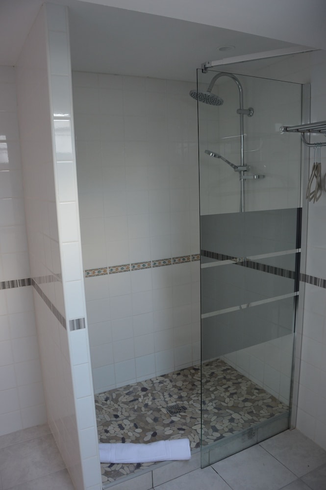 Twin Room (Borderies) photo 3