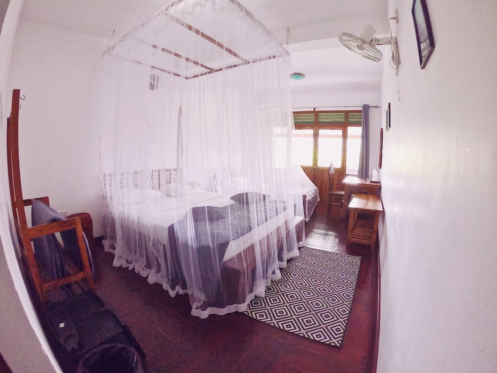 Standard Triple Room photo 3