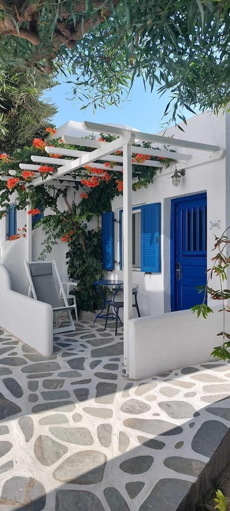 Deluxe Triple Room, Balcony, Garden View - Photo 7
