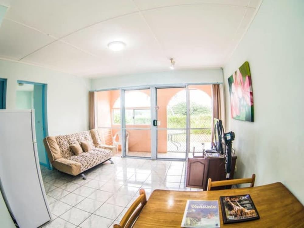 1 Bedroom Ocean Breeze Apartment photo 1