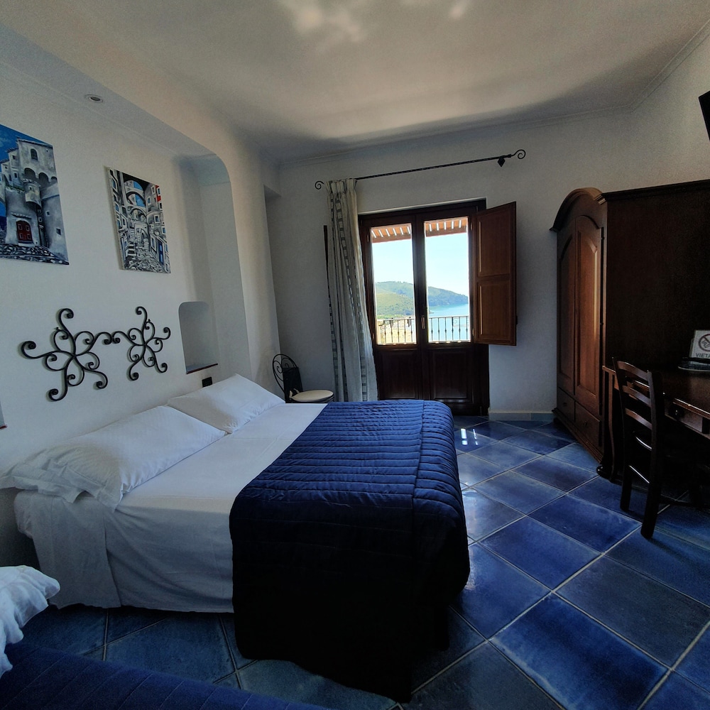 Luxury Double Room photo 1