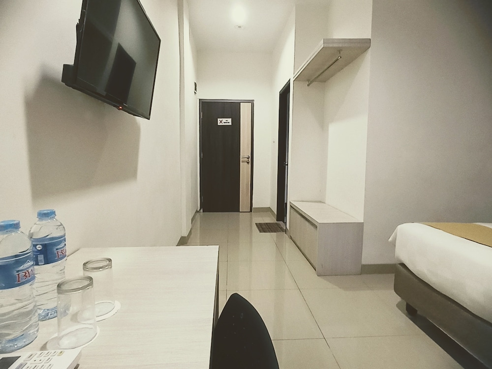 Deluxe Double or Twin Room - Photo 7