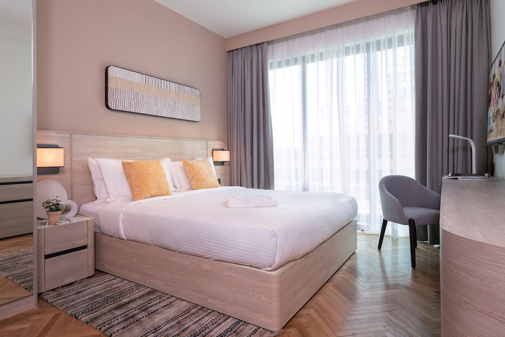 2-bedroom Executive Apartment