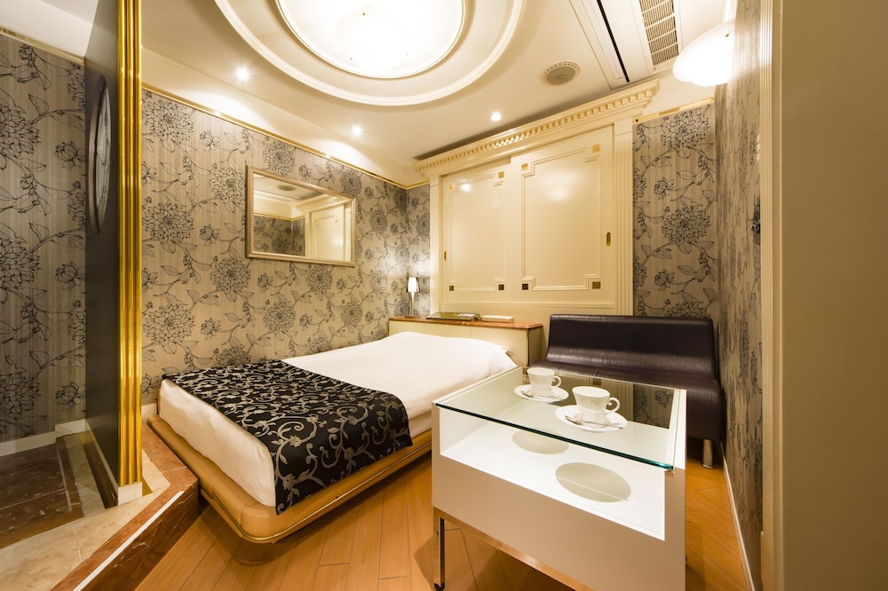 Standard Double Room, Smoking photo 2