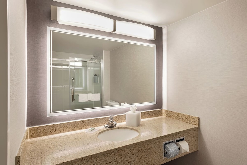 Junior Suite, Multiple Beds - Photo 3
