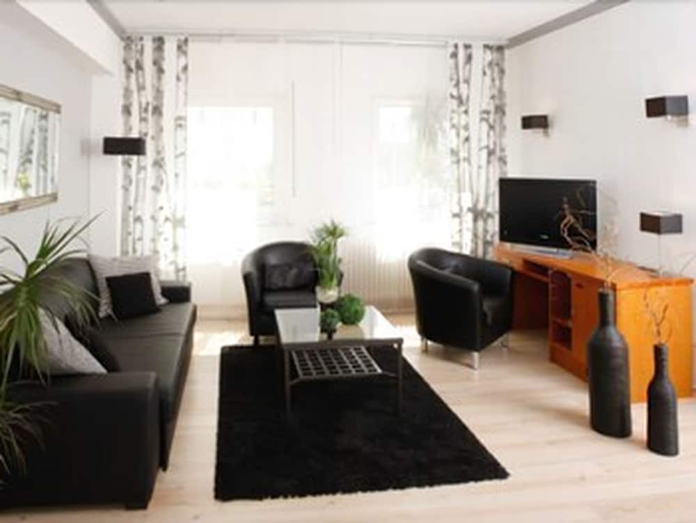 Apartment - Photo 12