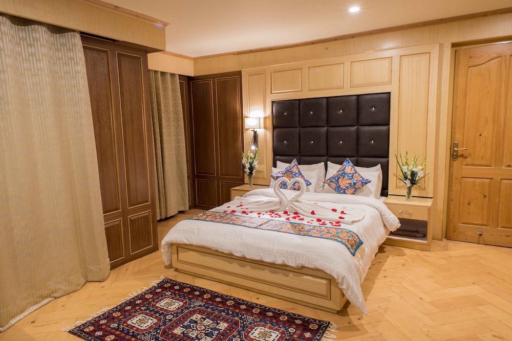 Deluxe Room - Photo 1