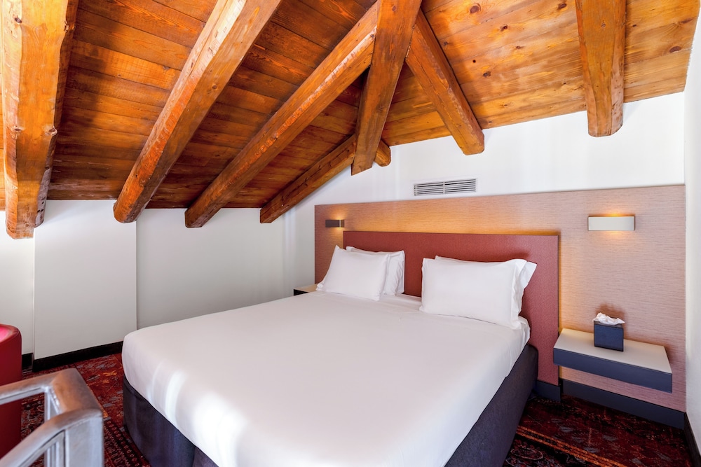 Junior Suite (Triple | Family)
