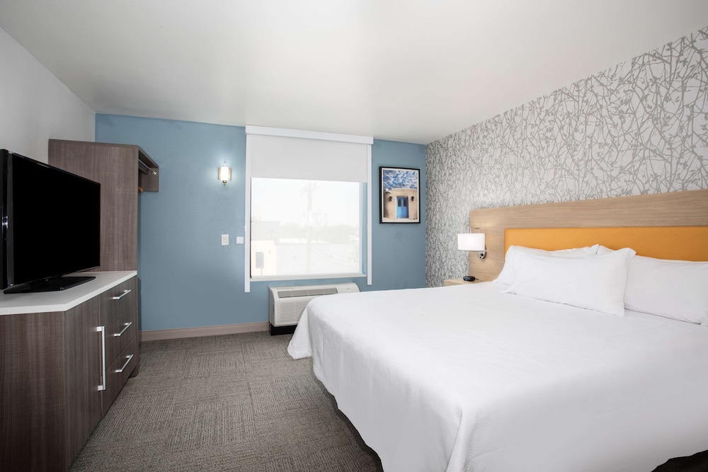 Suite, 1 King Bed, Accessible, Bathtub (Mobility & Hearing) - Photo 5