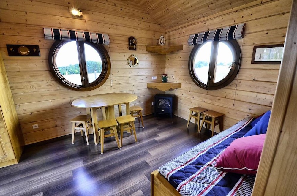 Cabin (SAM) photo 1