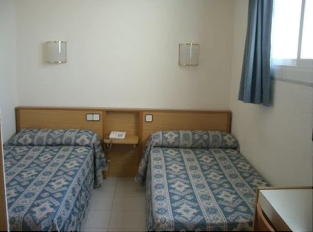 Double or Twin Room photo 3
