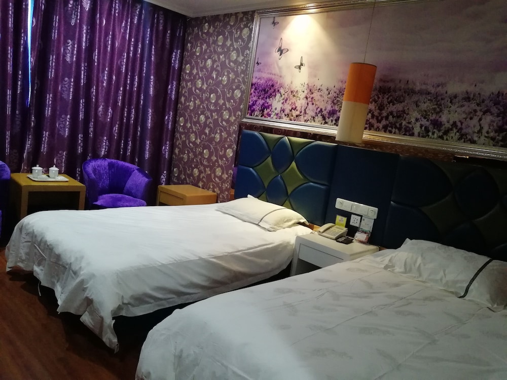 Deluxe Twin Room photo 2