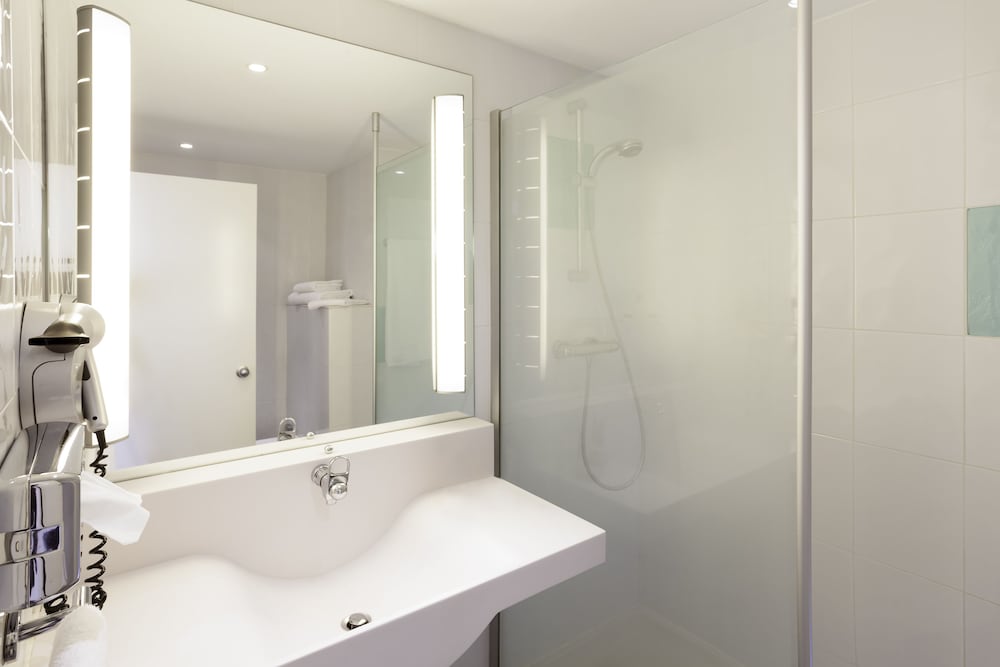 Executive Room, 1 Queen Bed - Photo 5