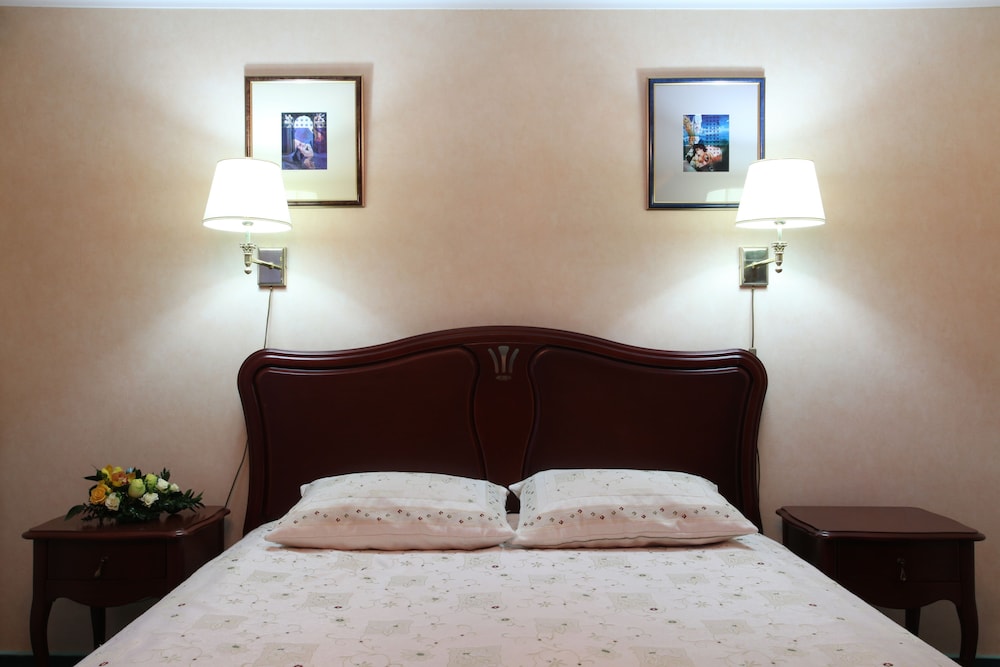Deluxe Suite photo 1