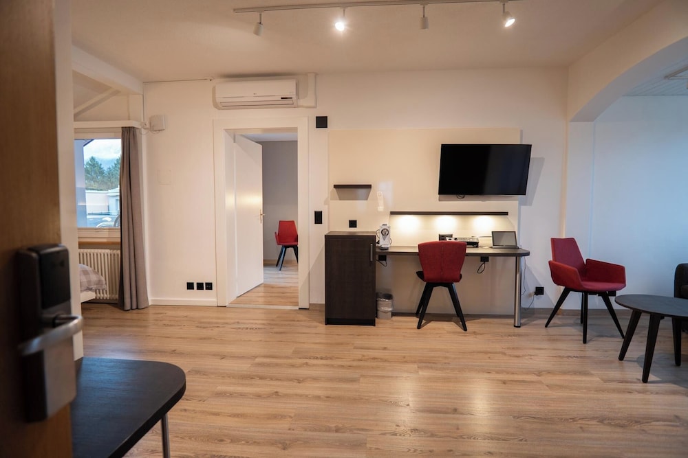 Family Suite (Air Conditioning) - Photo 4