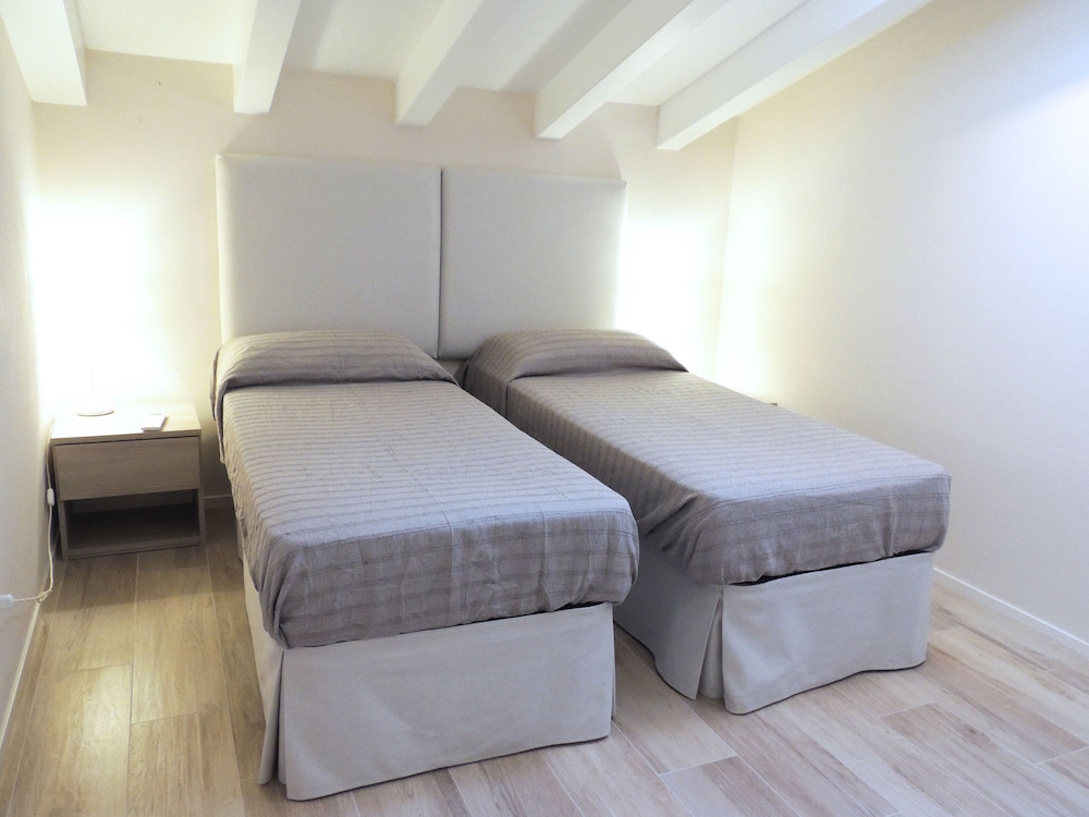 Deluxe Apartment, 3 Bedrooms (16) photo 2
