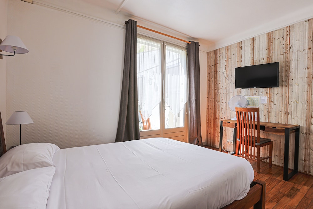 Standard Double Room photo 3