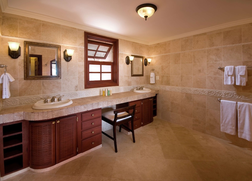 Deluxe Suite, 1 Bedroom, Garden View (Private Rooftop Pool) - Photo 8