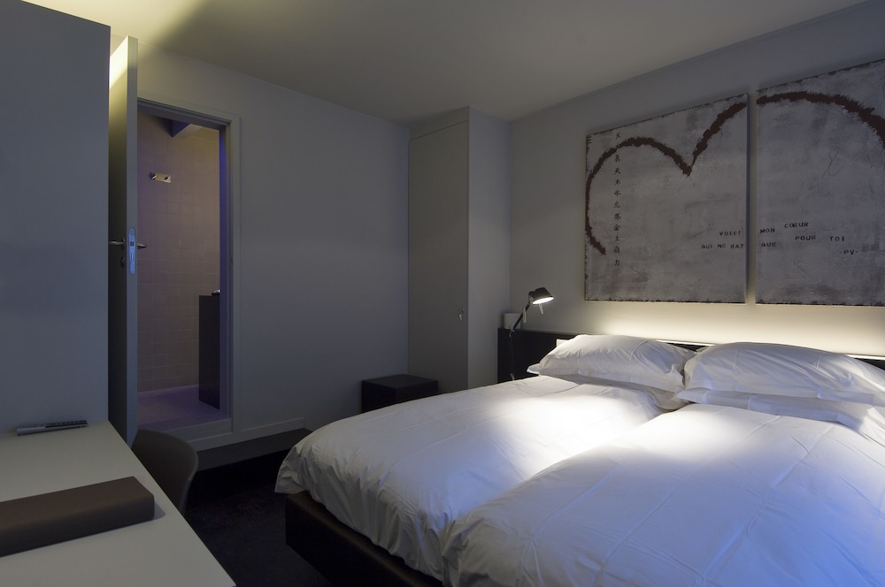 Standard Double Room photo 2