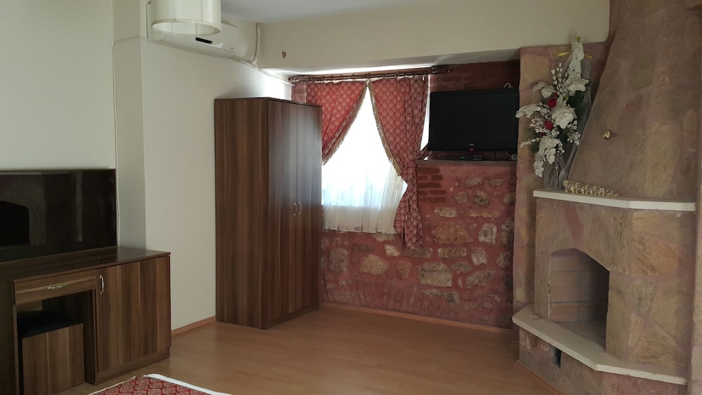 Deluxe Double Room, Jetted Tub photo 3