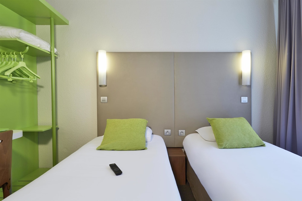 Next Generation, Room, 2 Twin Beds photo 3