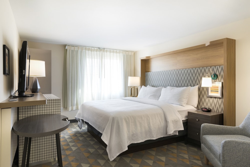 Standard Room, 1 King Bed, Accessible (Communications, Mobility) - Photo 3