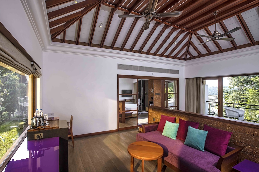 Estate villas with Balcony - Photo 1