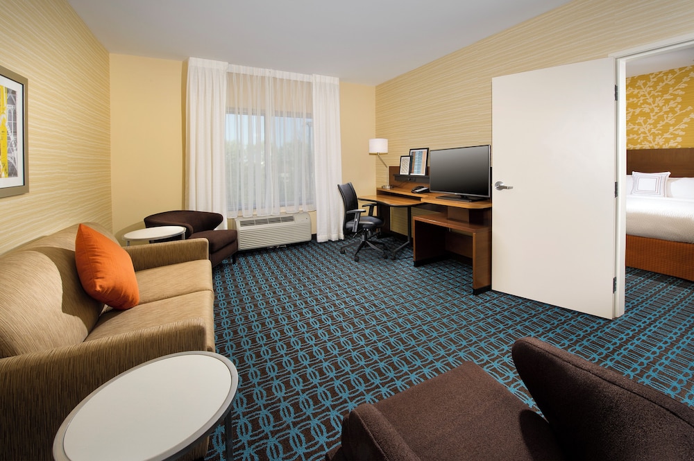 Suite, 1 Bedroom (Hearing Accessible)