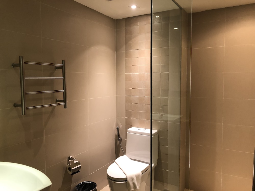 Corner Suite photo 3
