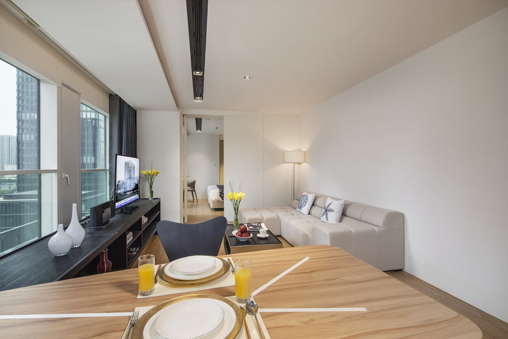 One-Bedroom Executive