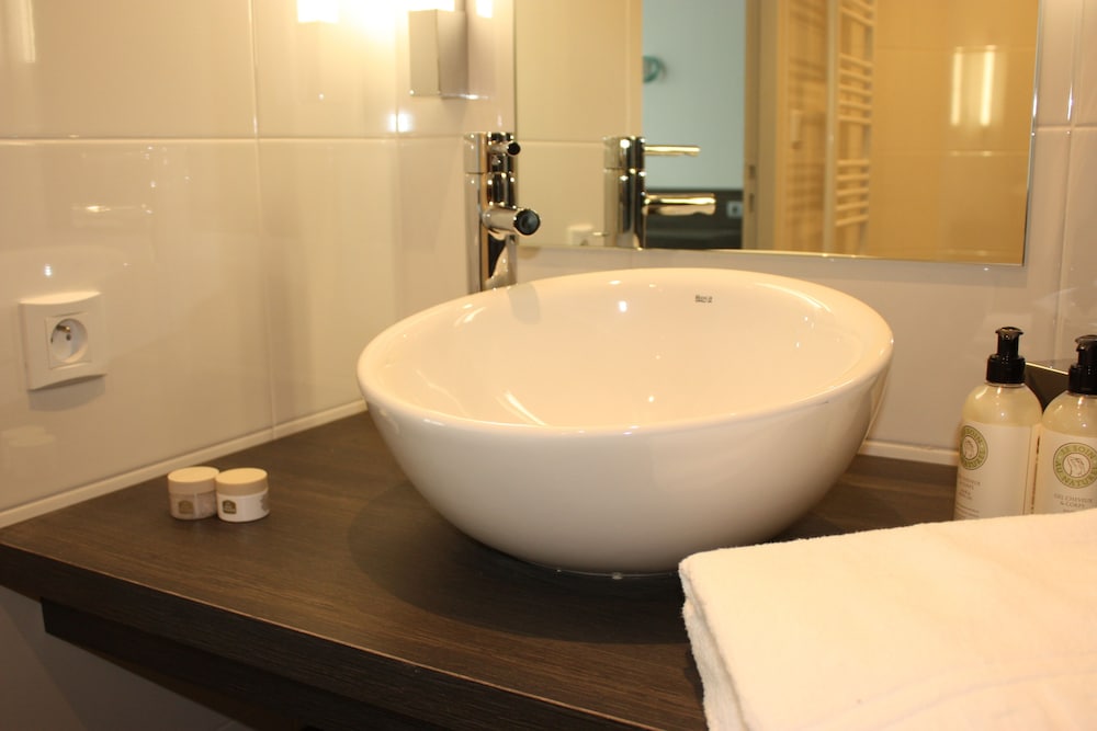 Family Suite, 1 Double Bed with Sofa bed - Photo 10