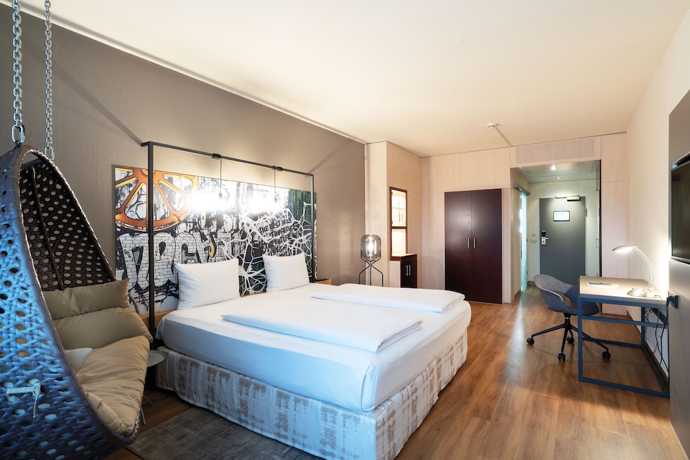 Superior Plus Room - Photo 9