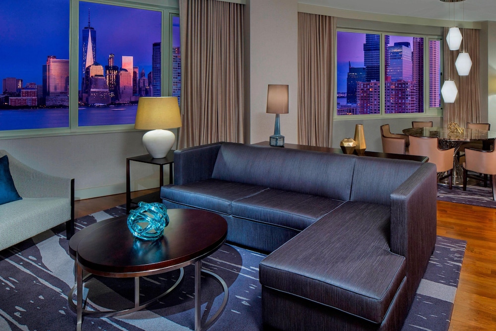 Junior Suite, 1 King Bed with Sofa bed, River View - Photo 6