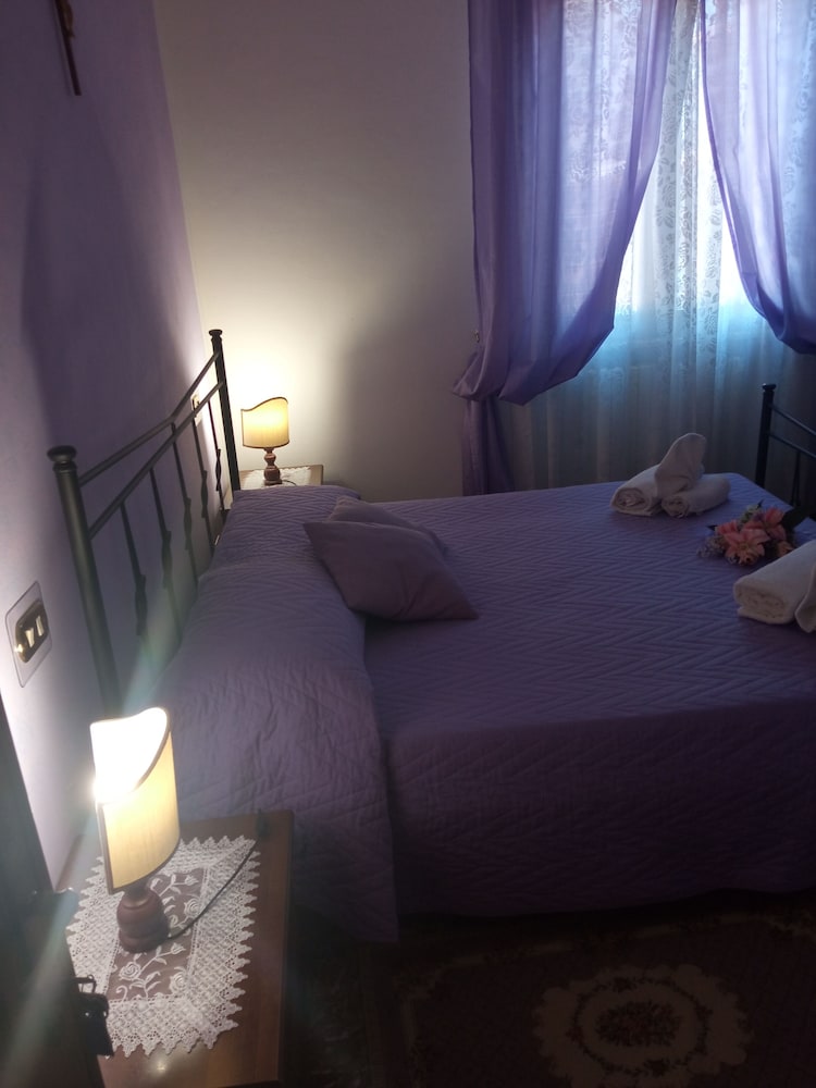 Triple Room, Private Bathroom (External)