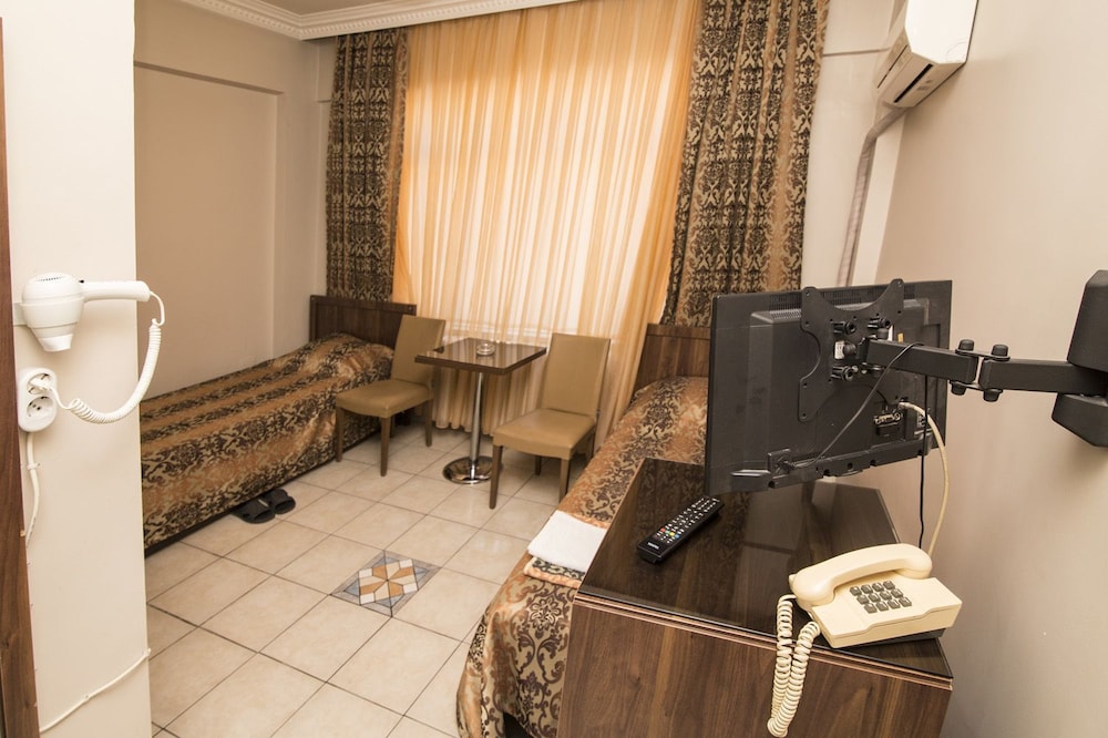 Standard Twin Room photo 1