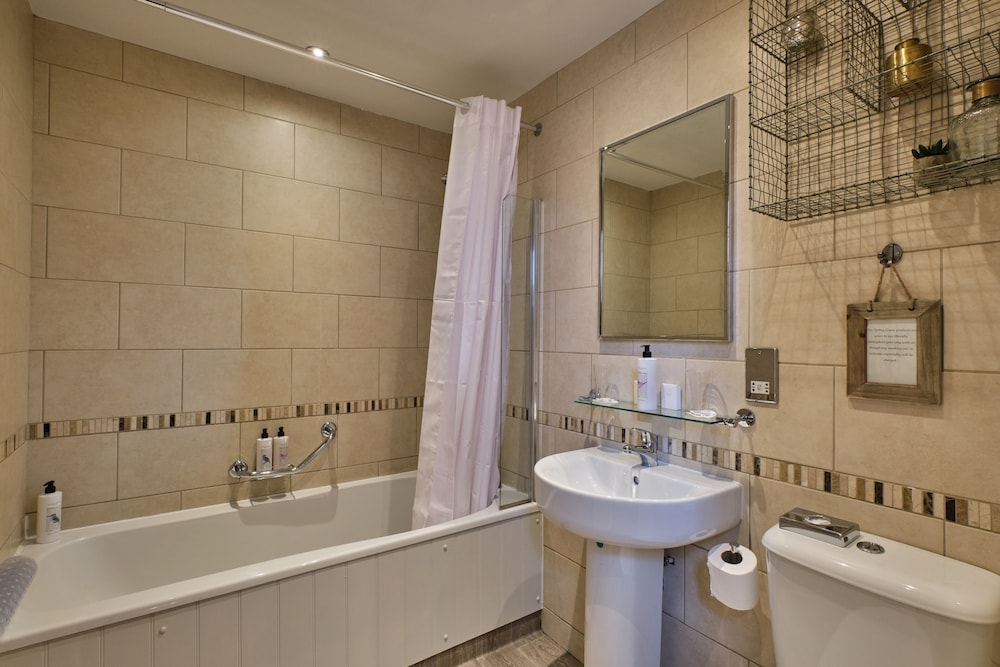 Classic Twin Room - Photo 4