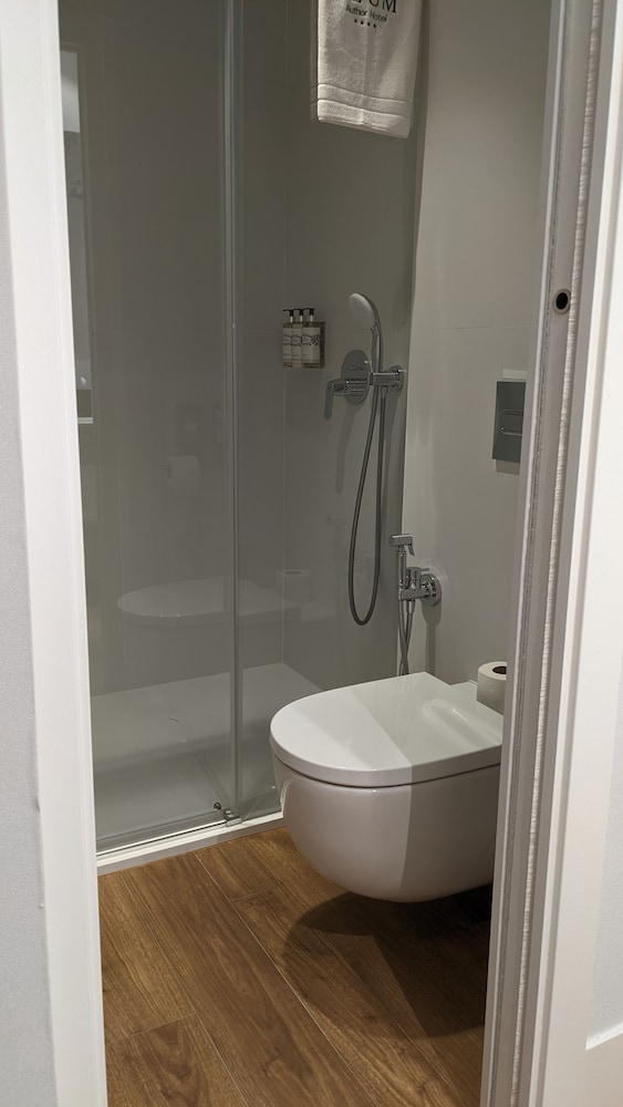 Junior Studio Suite - Photo 15