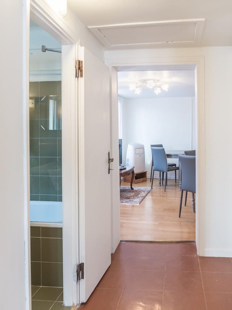 Apartment photo 3