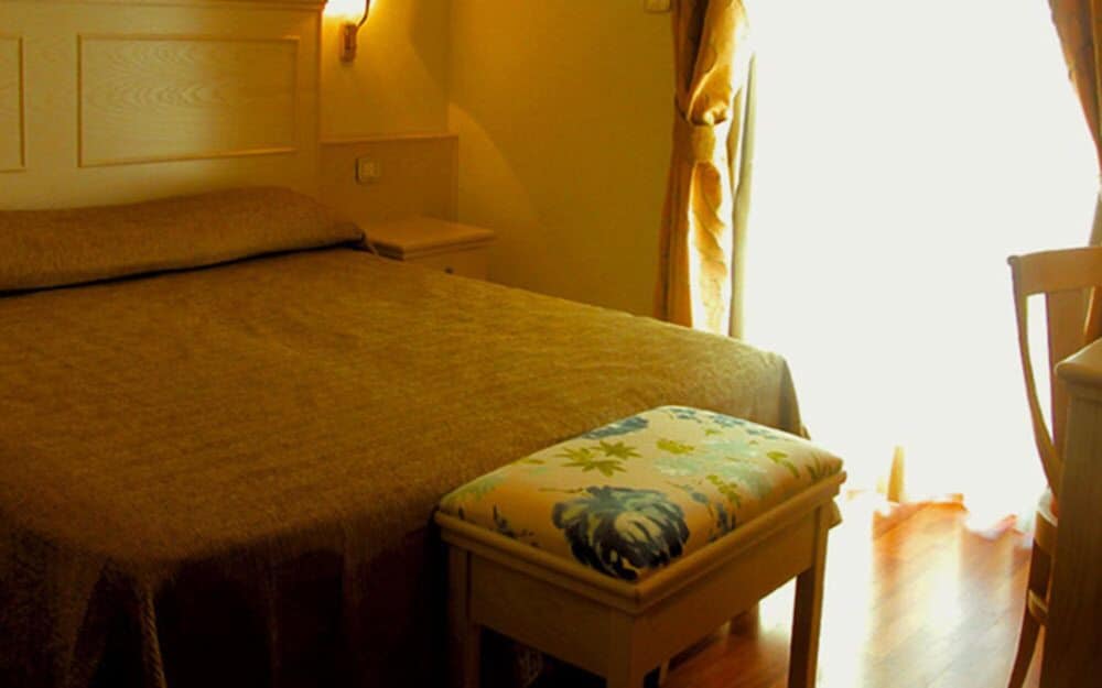 Classic Double Or Twin Room photo 2